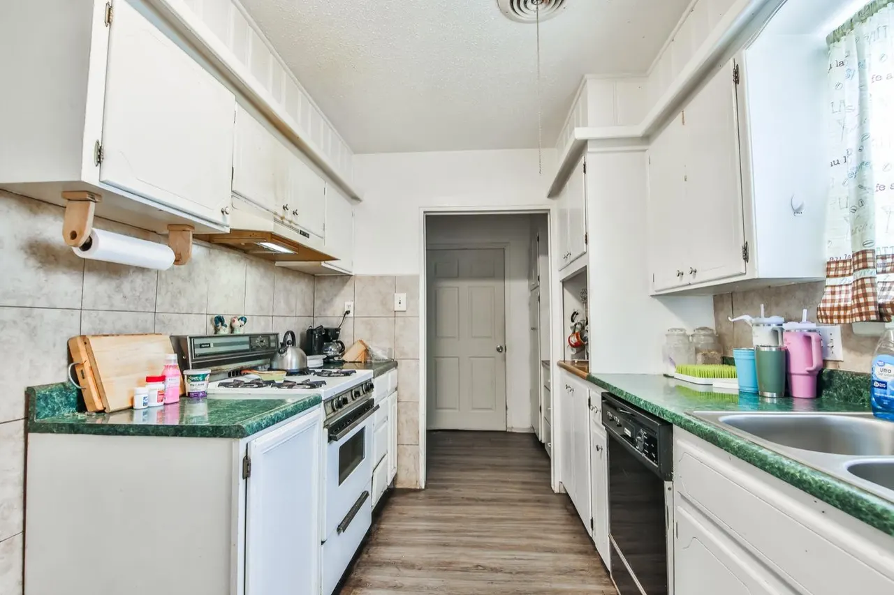 Photo 8 — 4720 46th Street, Lubbock, TX 79414