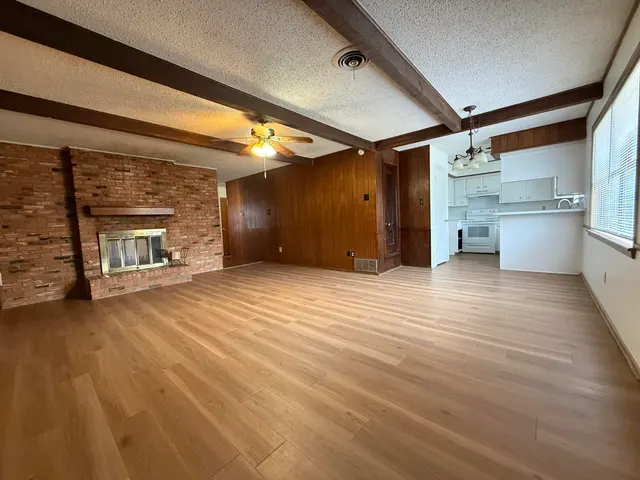 Photo 3 — 5513 16th Street, Lubbock, TX 79416