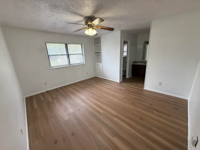 Photo 6 — 5513 16th Street, Lubbock, TX 79416