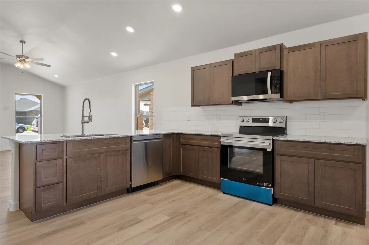 Photo 15 — 6313 Venita Avenue, Lubbock, TX 79407