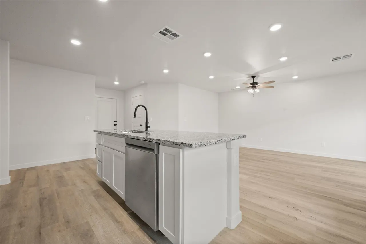 Photo 12 — 13812 Fremont Avenue, Lubbock, TX 79423