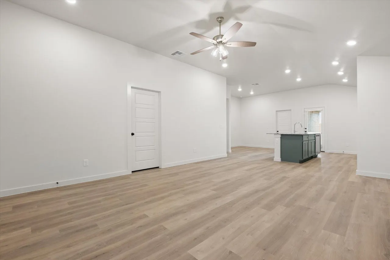 Photo 6 — 15420 Fulton Avenue, Lubbock, TX 79424