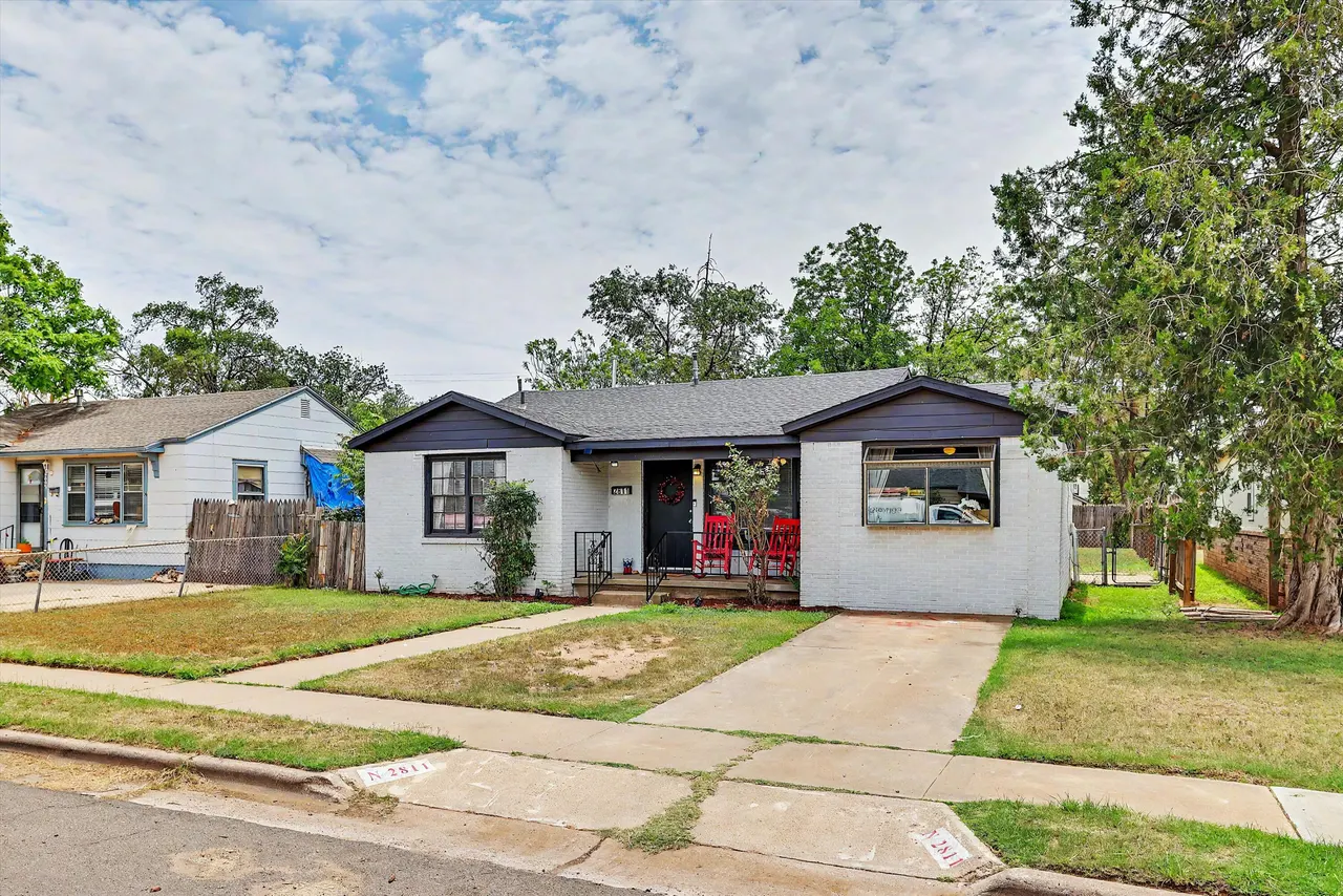 Photo 3 — 2811 35th Street, Lubbock, TX 79413