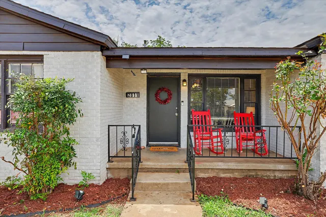 Front exterior — 2811 35th Street, Lubbock, TX 79413