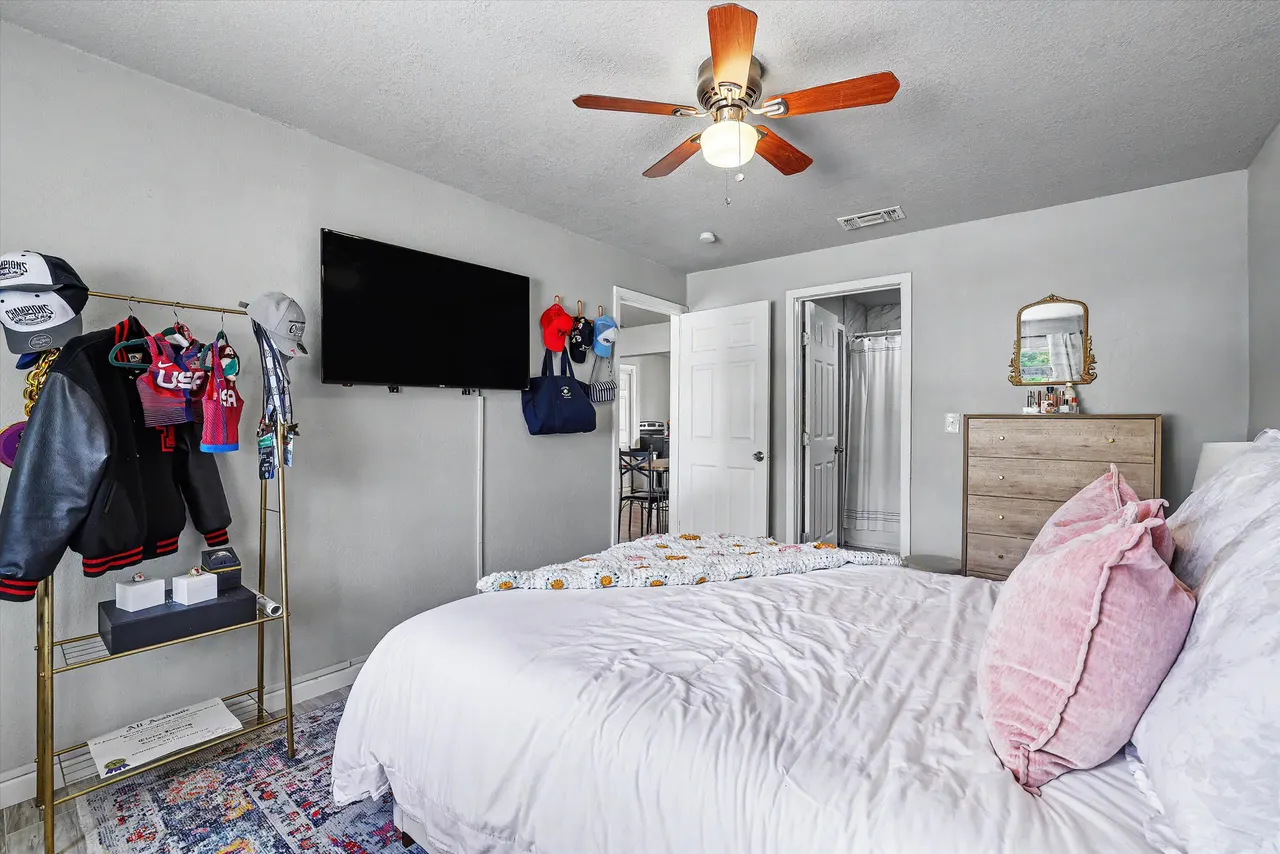 Photo 9 — 2811 35th Street, Lubbock, TX 79413