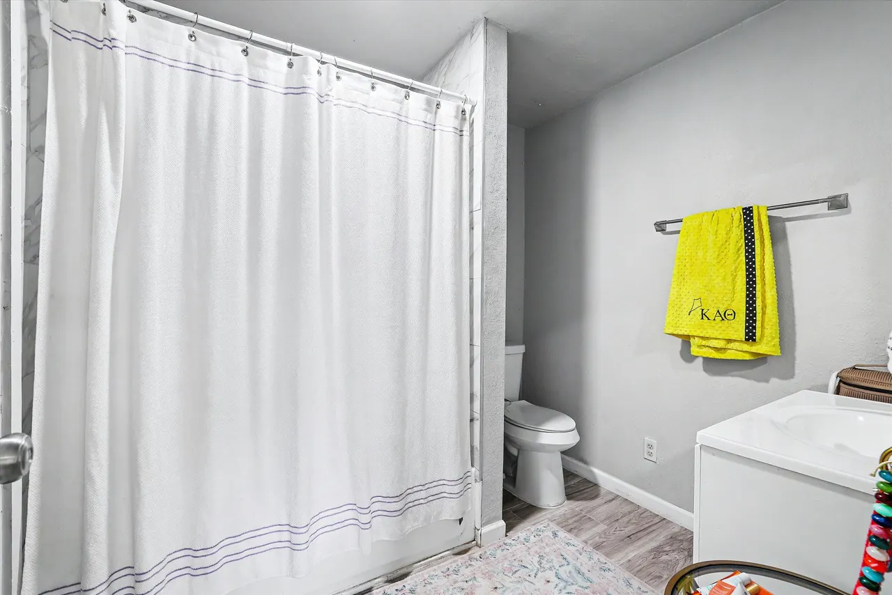 Photo 10 — 2811 35th Street, Lubbock, TX 79413