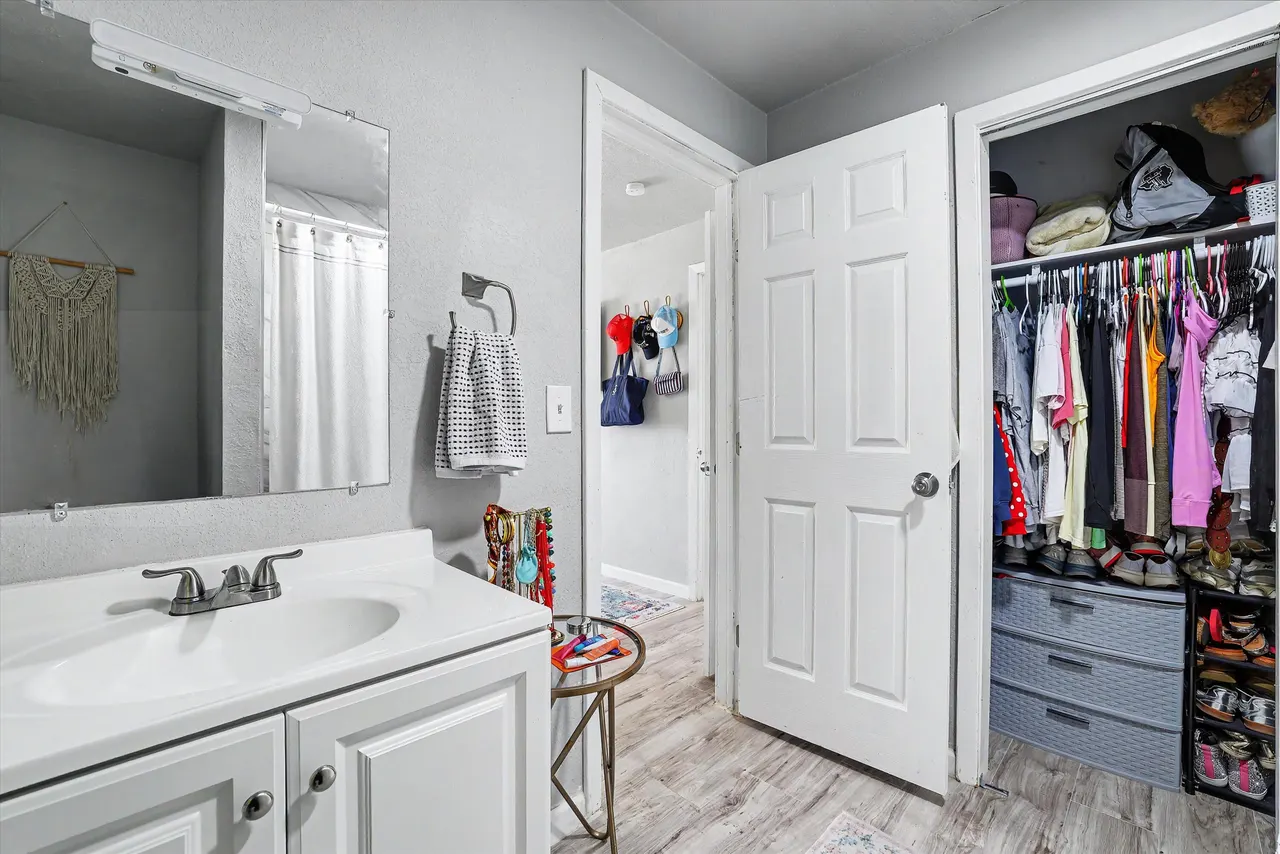 Photo 11 — 2811 35th Street, Lubbock, TX 79413