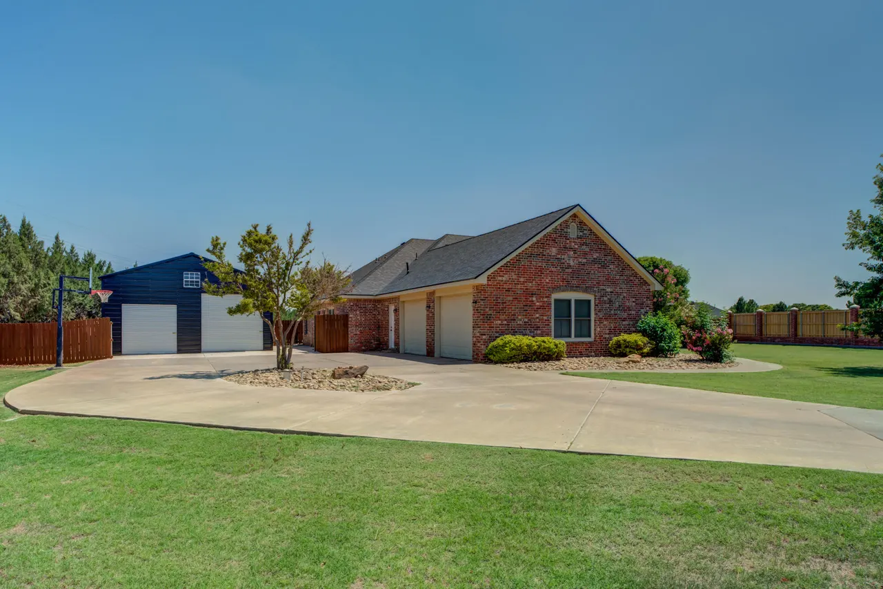 Photo 3 — 3401 156th Street, Lubbock, TX 79423
