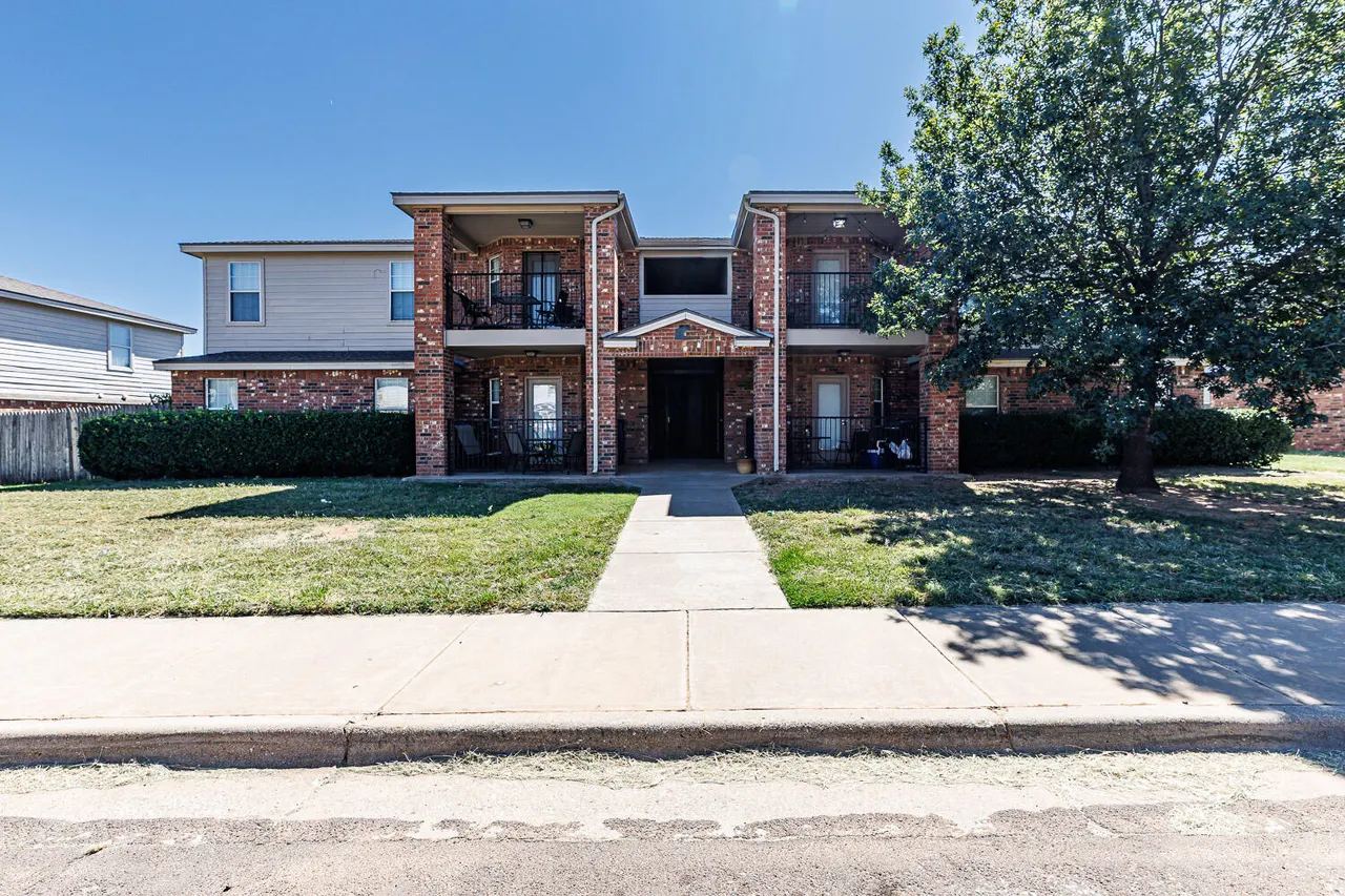 Photo 2 — 5839 7th Street, Lubbock, TX 79416