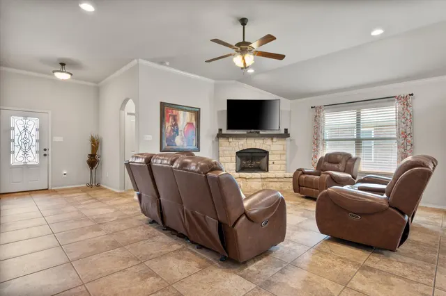 Photo 7 — 3007 111th Street, Lubbock, TX 79423