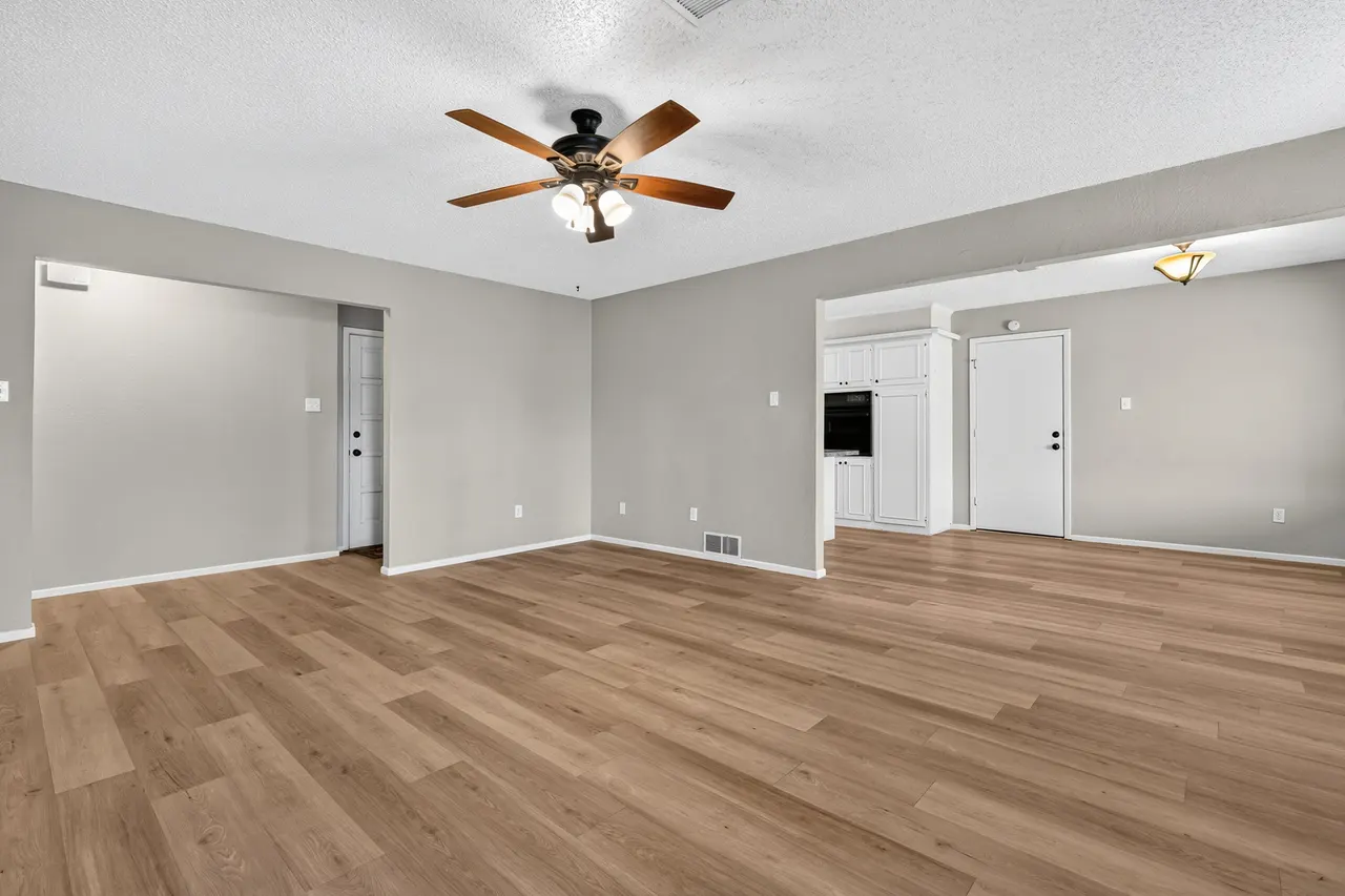 Photo 10 — 4826 9th Street, Lubbock, TX 79416