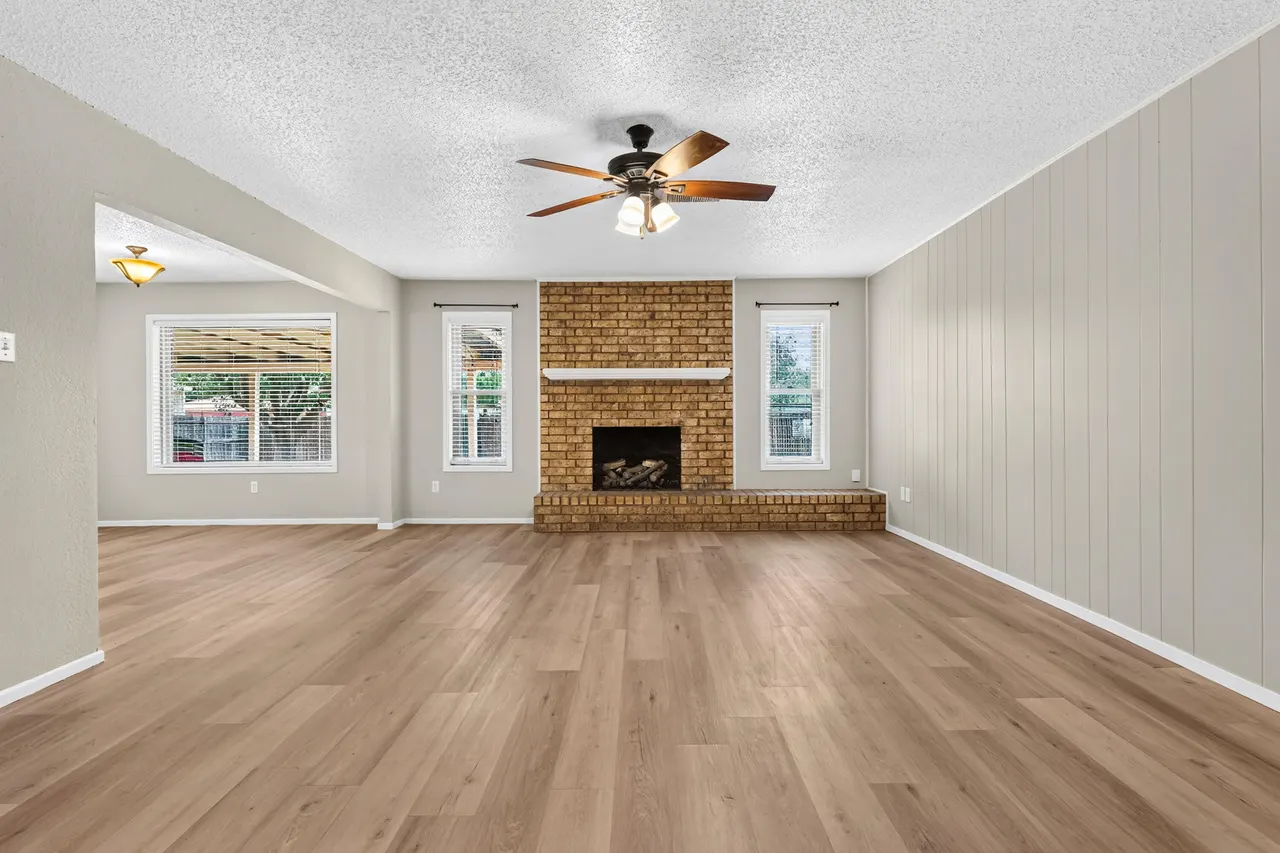 Photo 6 — 4826 9th Street, Lubbock, TX 79416