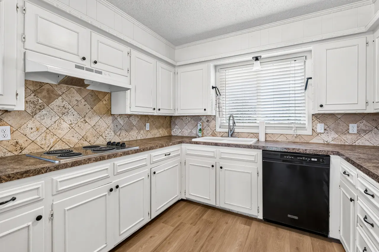 Photo 16 — 4826 9th Street, Lubbock, TX 79416