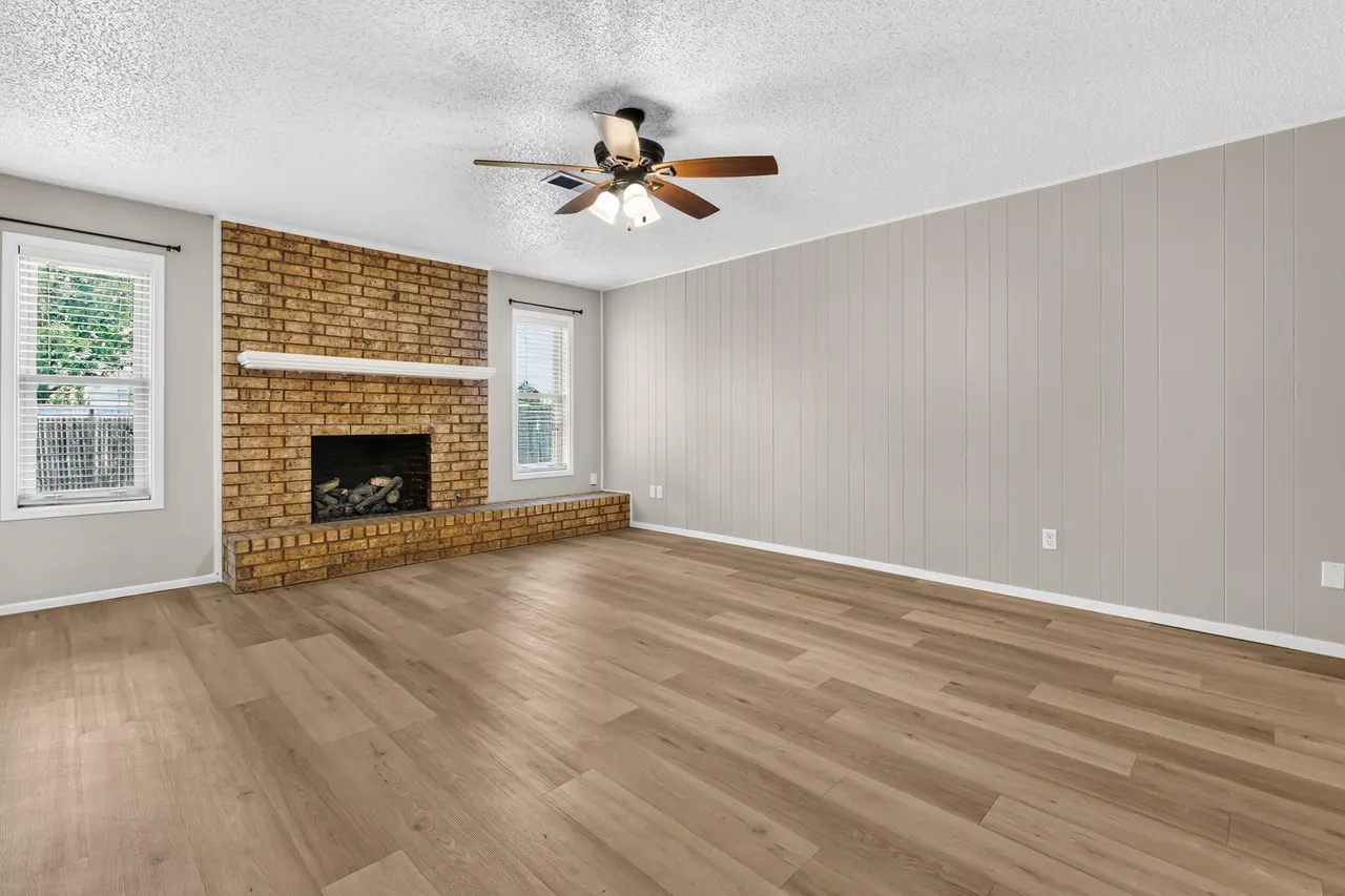 Photo 7 — 4826 9th Street, Lubbock, TX 79416