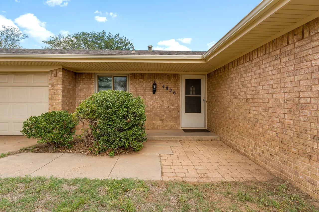 Photo 4 — 4826 9th Street, Lubbock, TX 79416