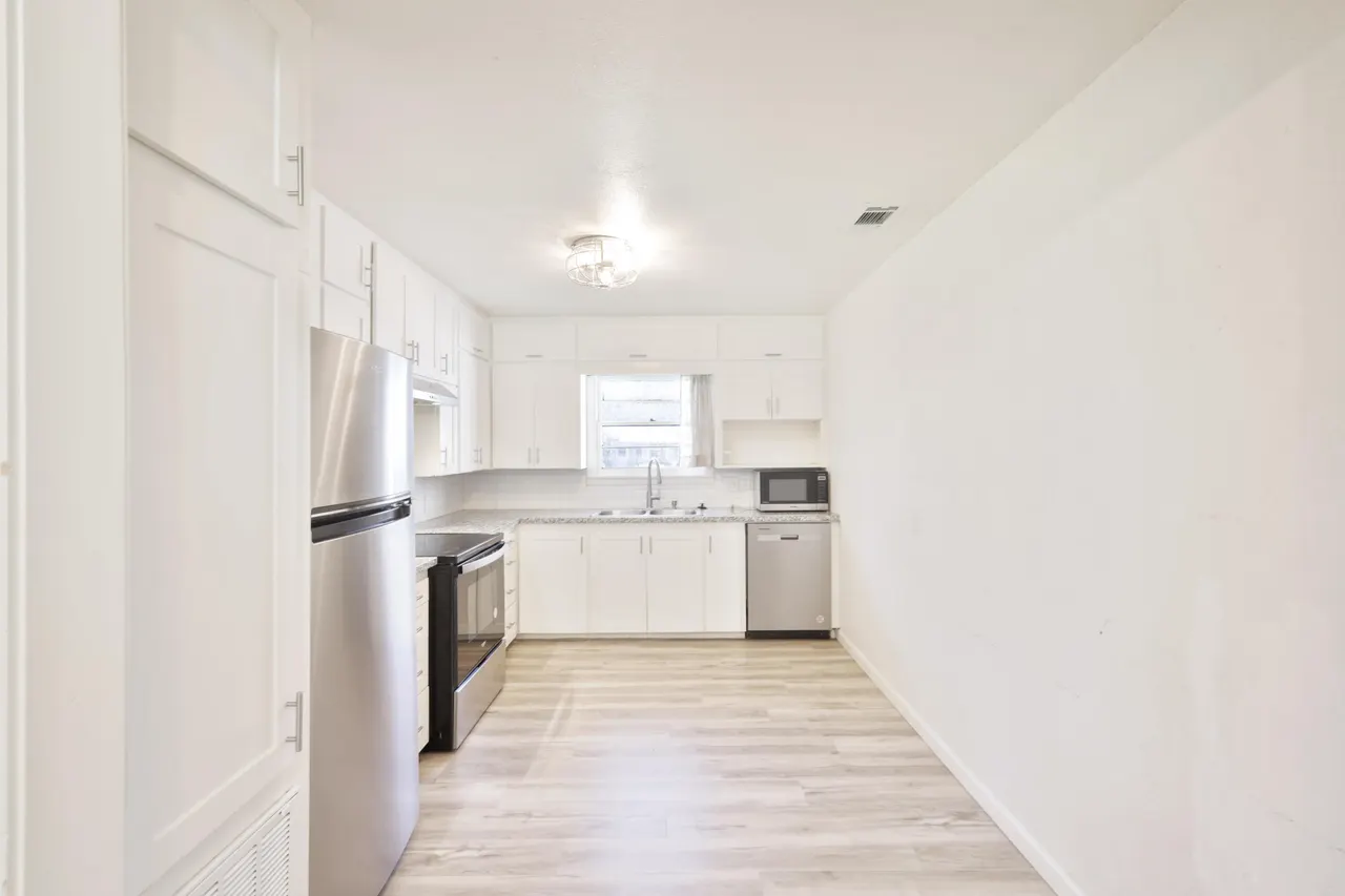 Photo 3 — 3812 31st Street, Lubbock, TX 79410