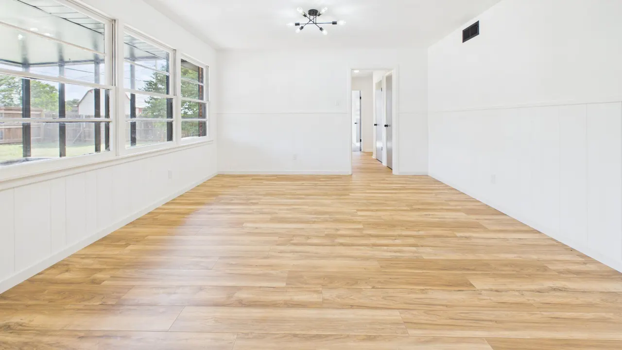 Photo 9 — 4914 48th Street, Lubbock, TX 79414