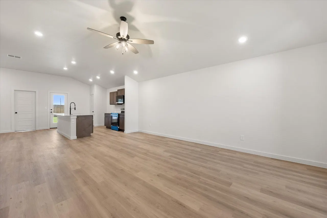Photo 5 — 1310 Saratoga Avenue, Lubbock, TX 79416