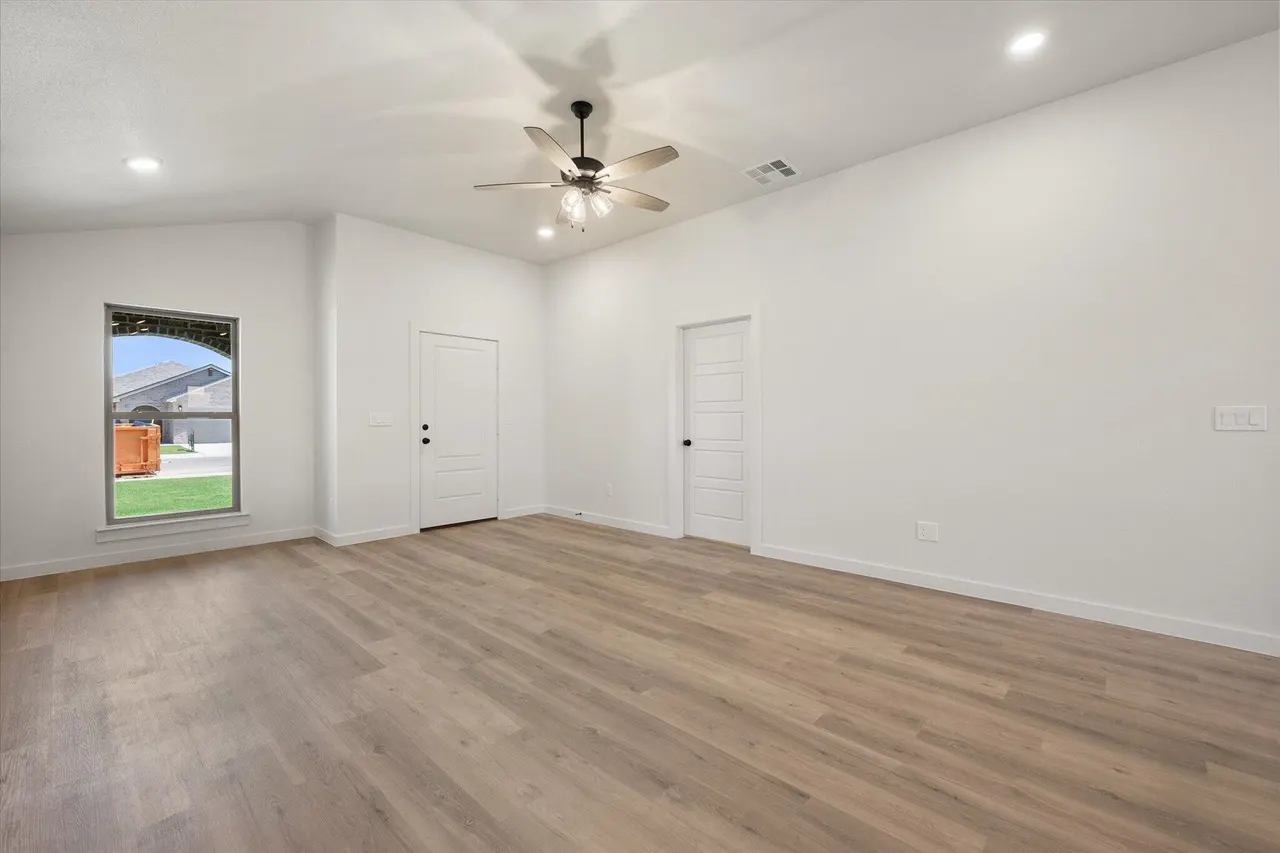 Photo 7 — 1310 Saratoga Avenue, Lubbock, TX 79416