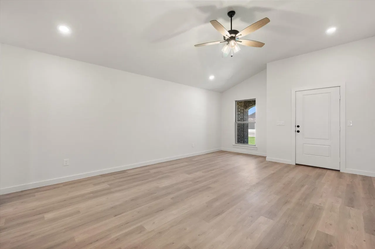 Photo 8 — 1310 Saratoga Avenue, Lubbock, TX 79416