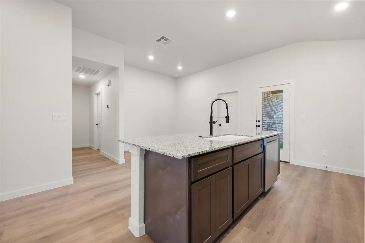 Photo 14 — 1310 Saratoga Avenue, Lubbock, TX 79416