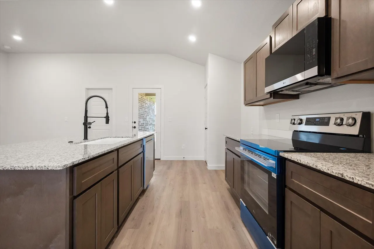 Photo 12 — 1310 Saratoga Avenue, Lubbock, TX 79416
