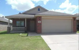 Sold home at 5505 108th Street