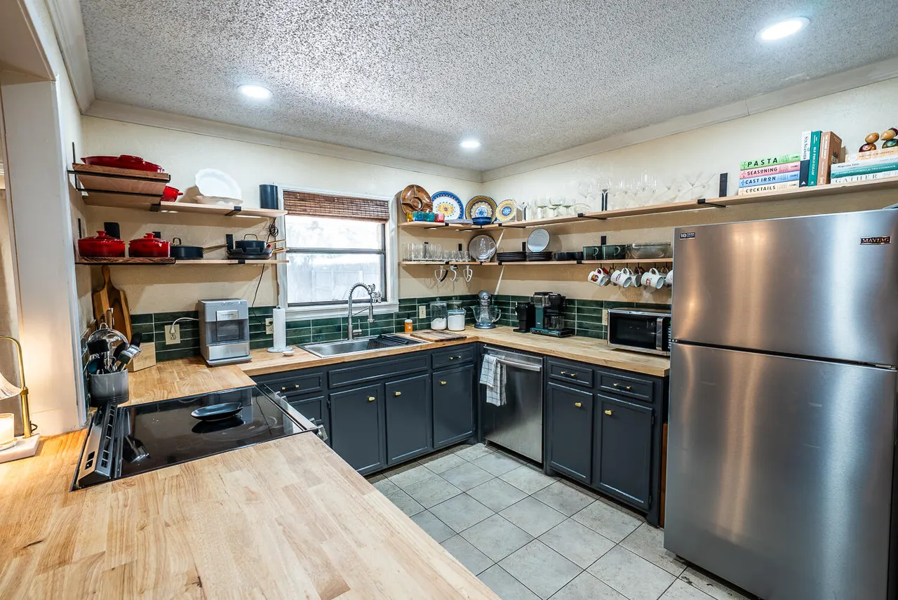 Photo 3 — 506 N Granby Avenue, Lubbock, TX 79416