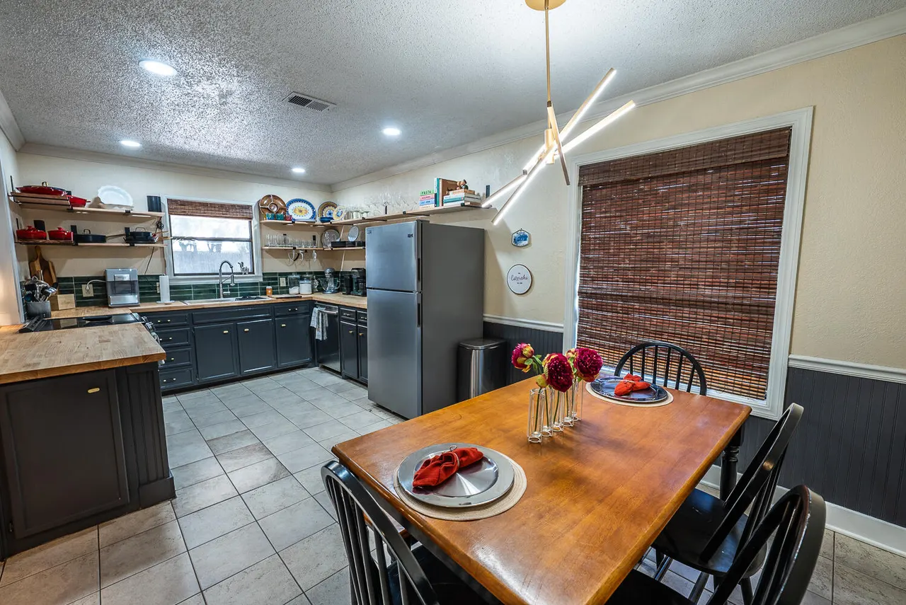 Photo 6 — 506 N Granby Avenue, Lubbock, TX 79416