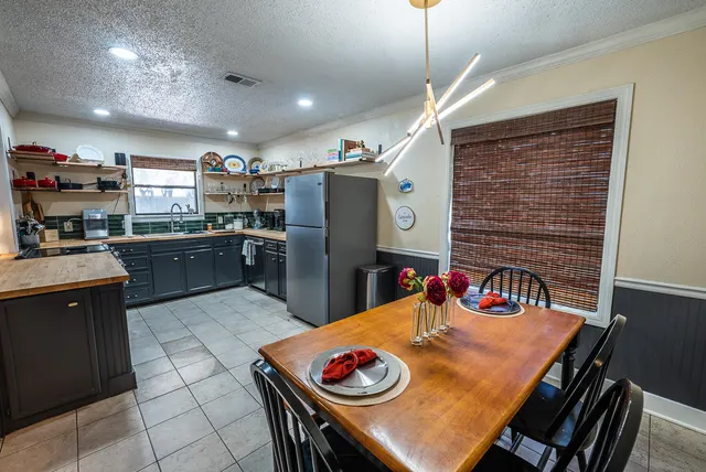 Photo 6 — 506 N Granby Avenue, Lubbock, TX 79416