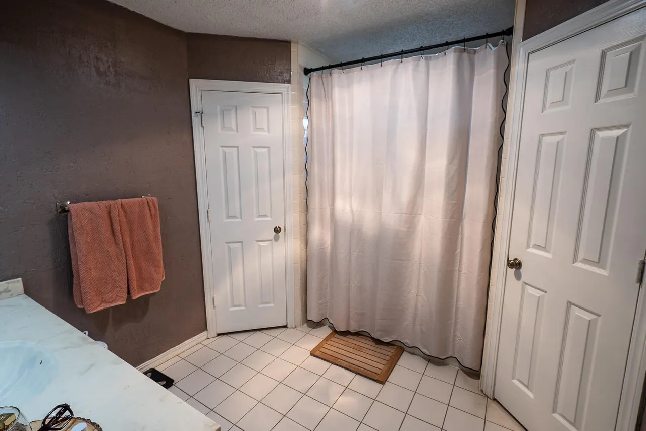 Photo 12 — 506 N Granby Avenue, Lubbock, TX 79416