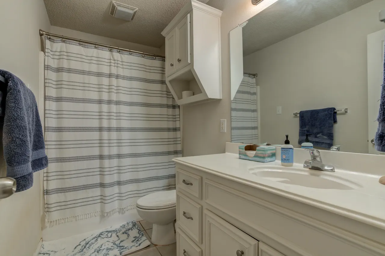 Photo 12 — 1002 Oshkosh Avenue, Lubbock, TX 79416