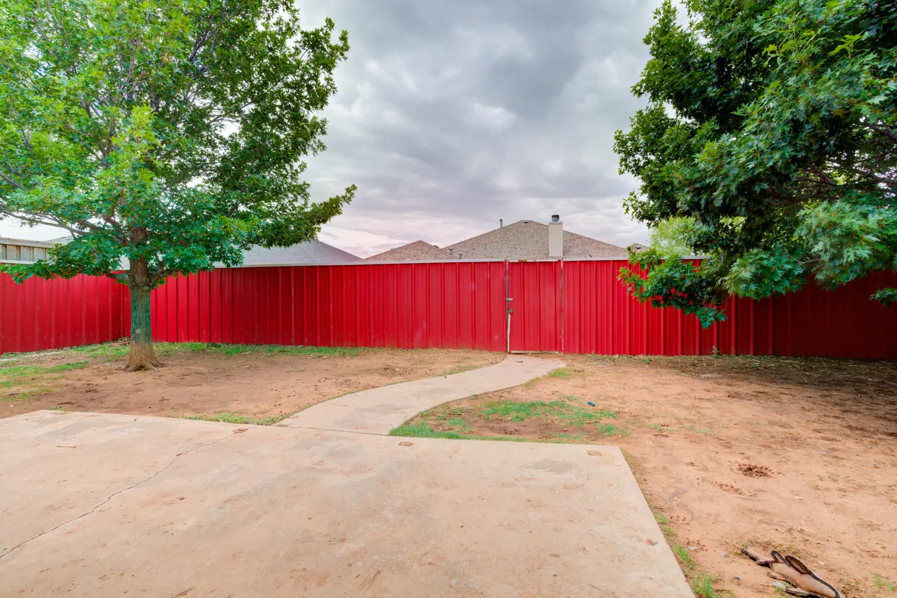 Photo 15 — 1002 Oshkosh Avenue, Lubbock, TX 79416