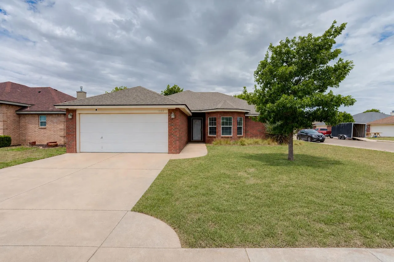 Front exterior — 1002 Oshkosh Avenue, Lubbock, TX 79416