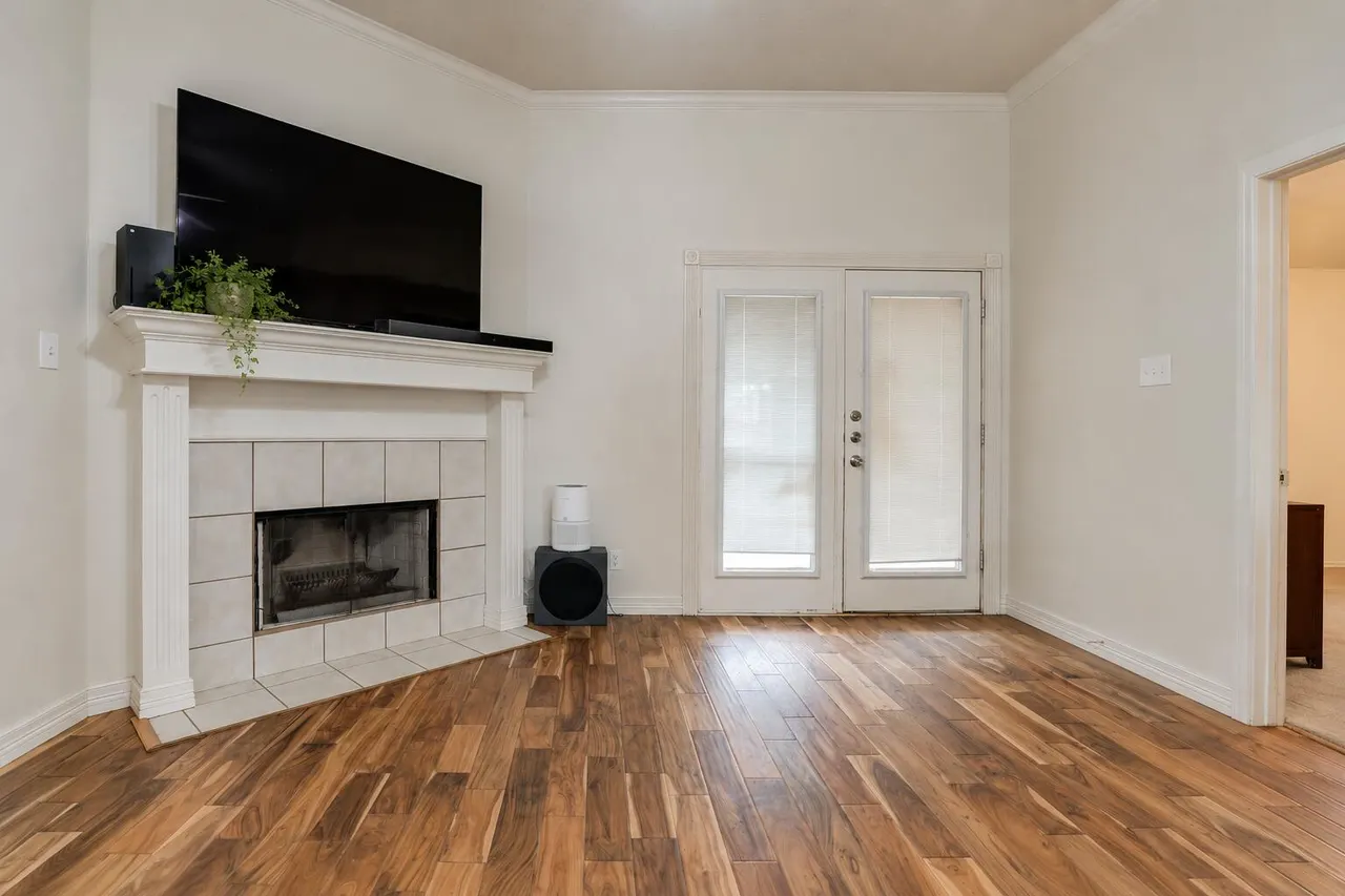 Photo 3 — 1002 Oshkosh Avenue, Lubbock, TX 79416