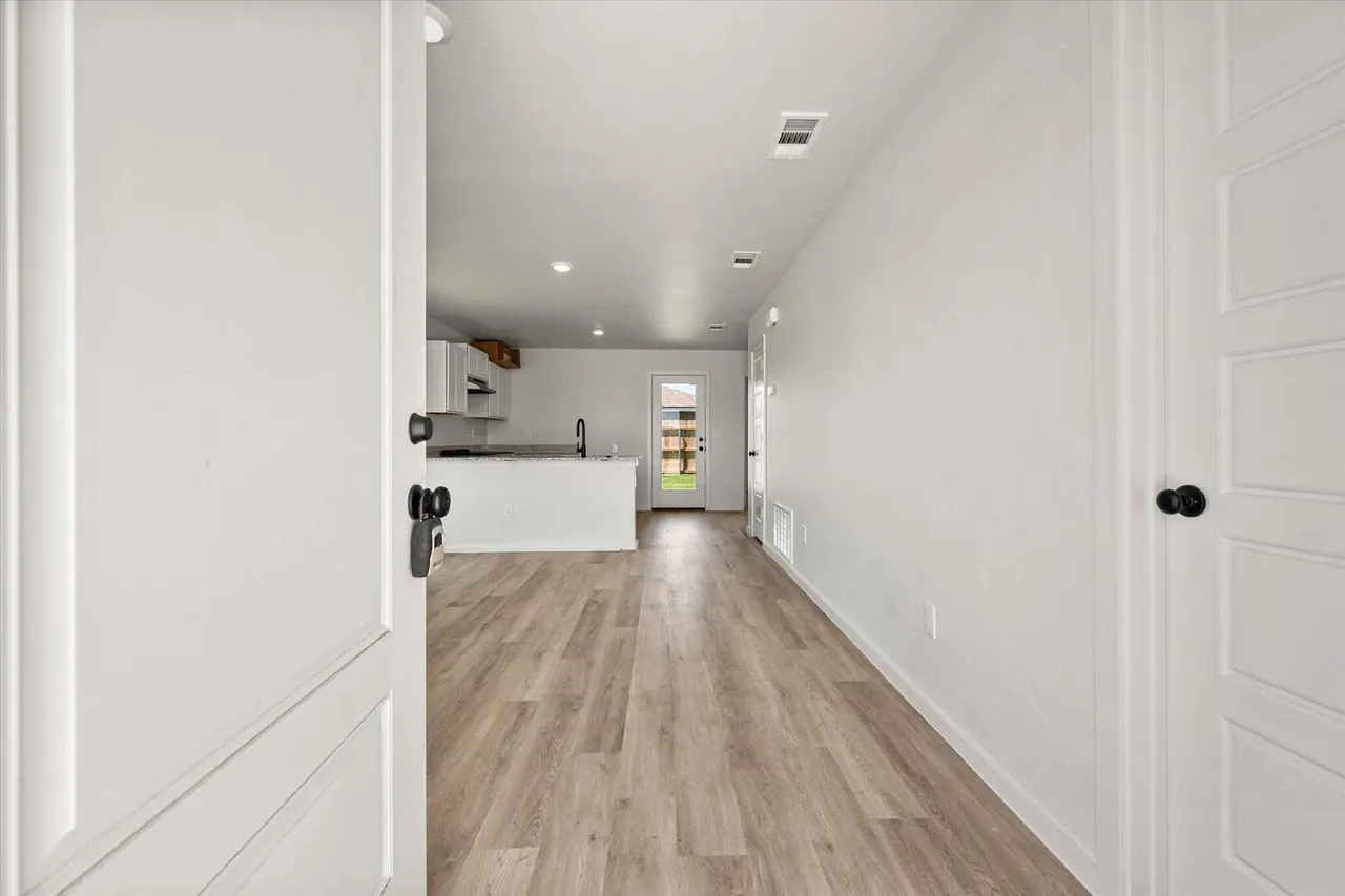 Photo 4 — 8312 25th Street, Lubbock, TX 79407
