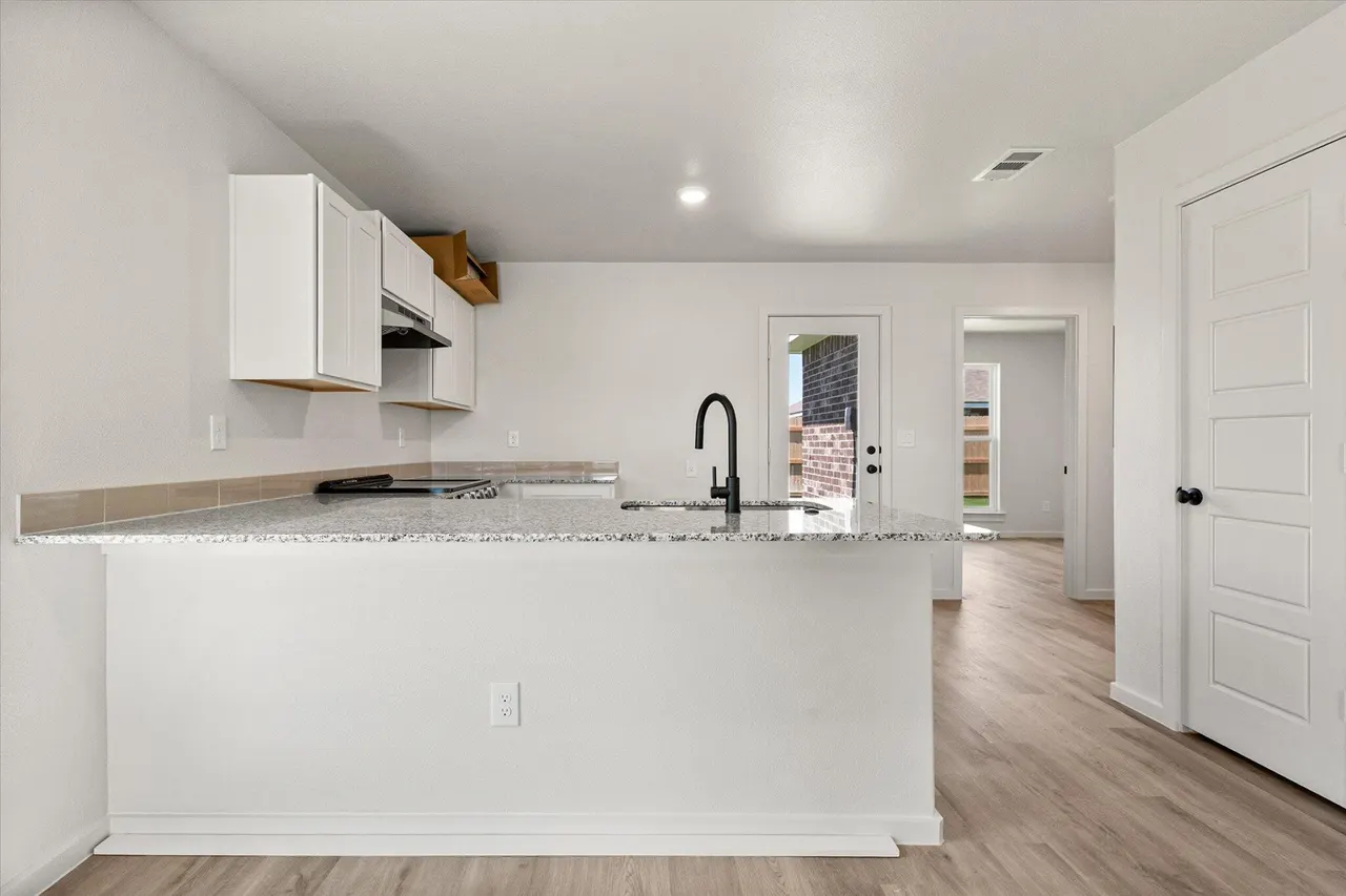 Photo 9 — 8312 25th Street, Lubbock, TX 79407