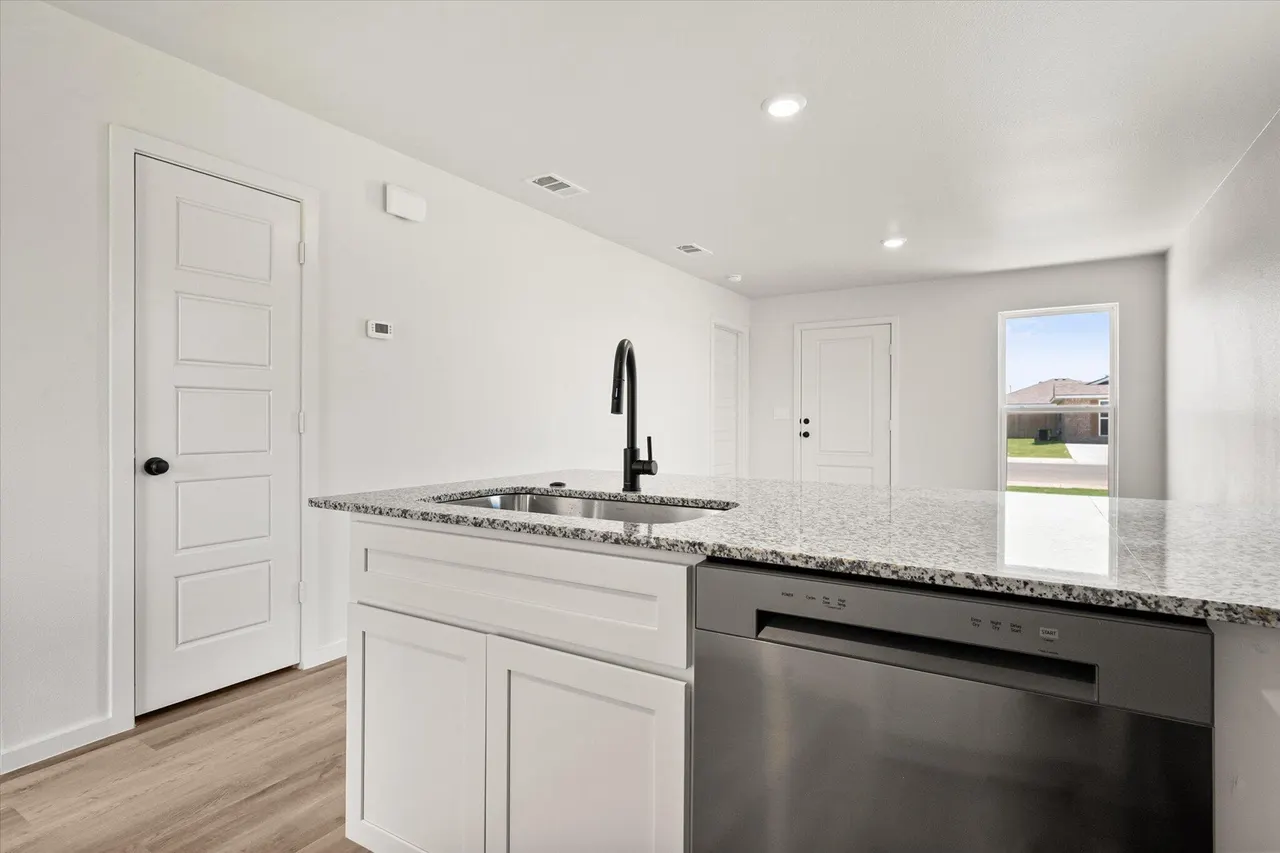 Photo 12 — 8312 25th Street, Lubbock, TX 79407