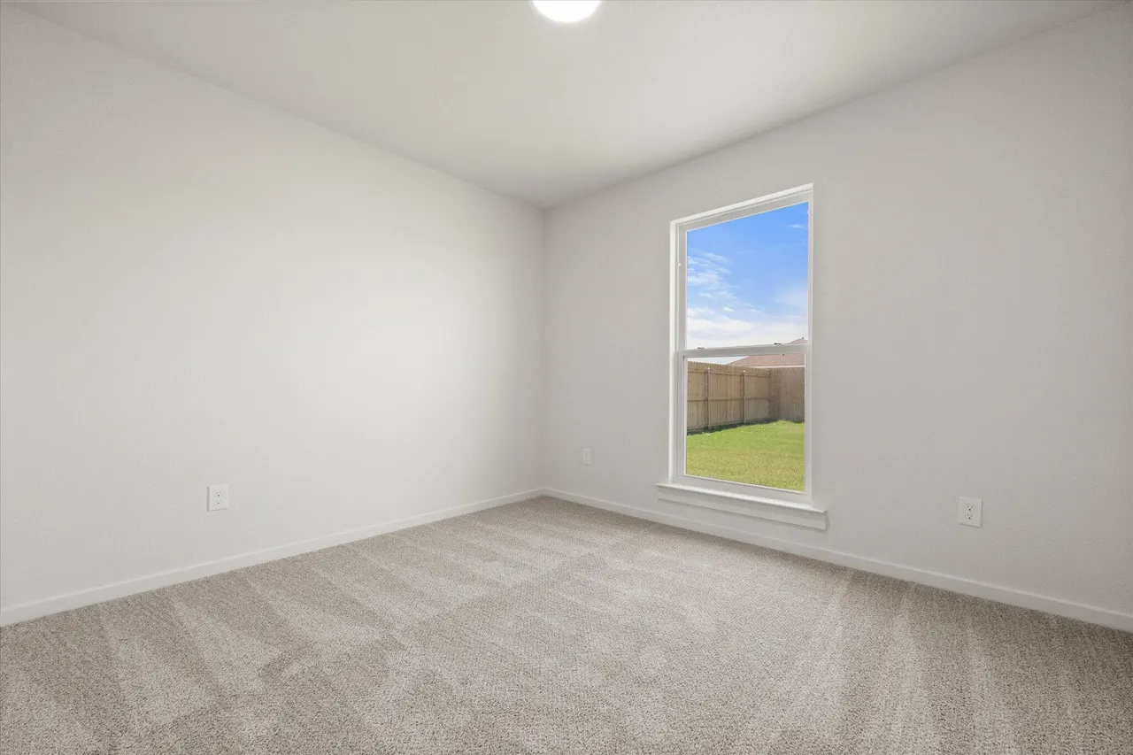 Photo 16 — 5519 Smith Street, Lubbock, TX 79416
