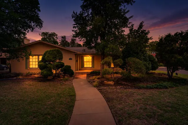 Photo 2 — 3302 20th Street, Lubbock, TX 79410