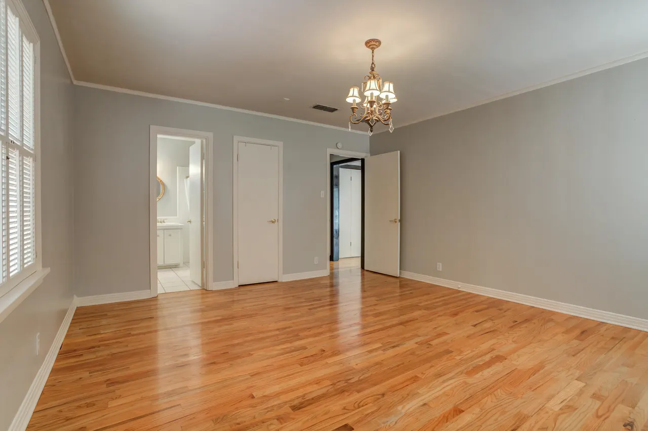 Photo 12 — 3302 20th Street, Lubbock, TX 79410