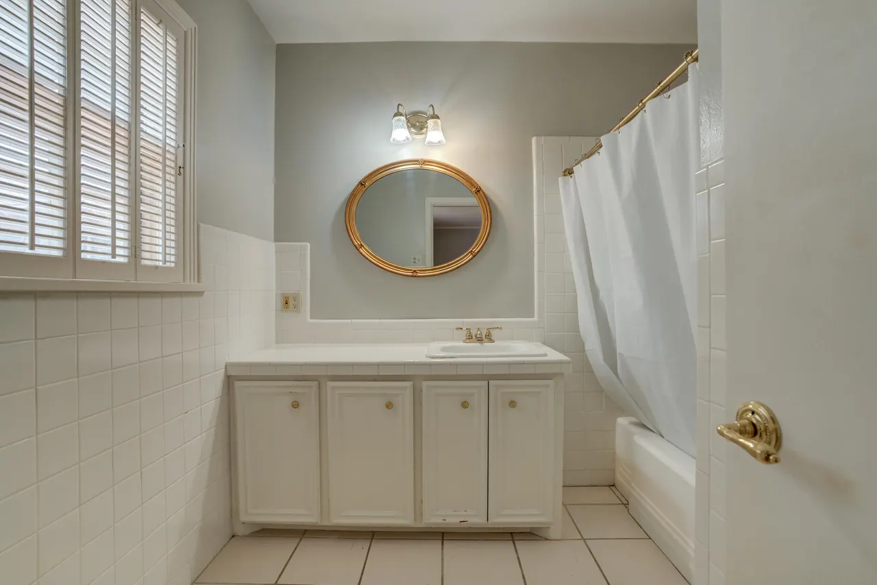 Photo 13 — 3302 20th Street, Lubbock, TX 79410