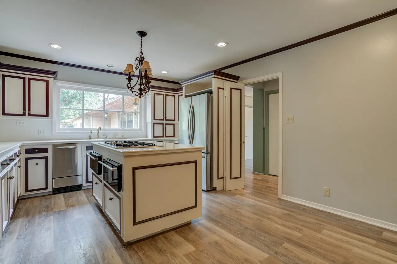 Photo 23 — 3302 20th Street, Lubbock, TX 79410