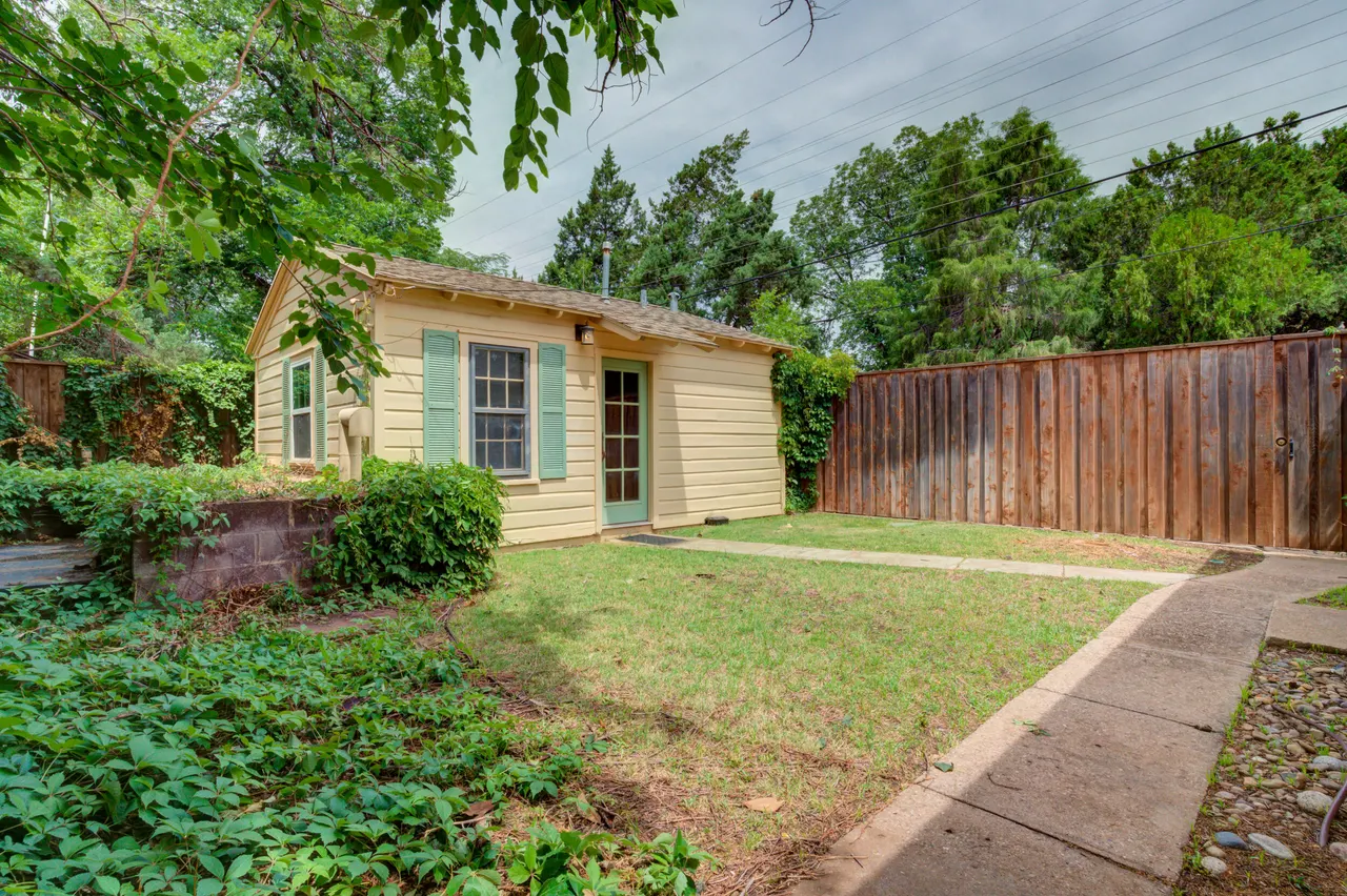 Photo 35 — 3302 20th Street, Lubbock, TX 79410