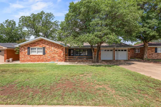 Front exterior — 6006 Vernon Avenue, Lubbock, TX 79412
