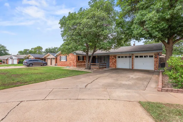 Photo 3 — 6006 Vernon Avenue, Lubbock, TX 79412