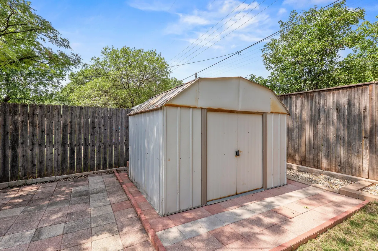Photo 31 — 6006 Vernon Avenue, Lubbock, TX 79412