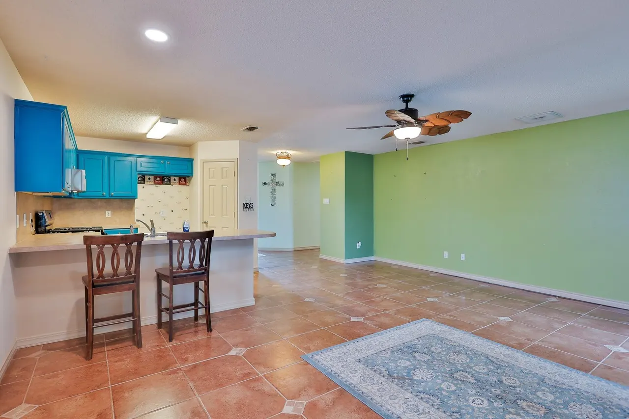 Photo 8 — 2606 Auburn Street, Lubbock, TX 79415