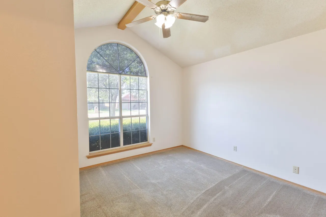 Photo 7 — 2214 91st Street, Lubbock, TX 79423