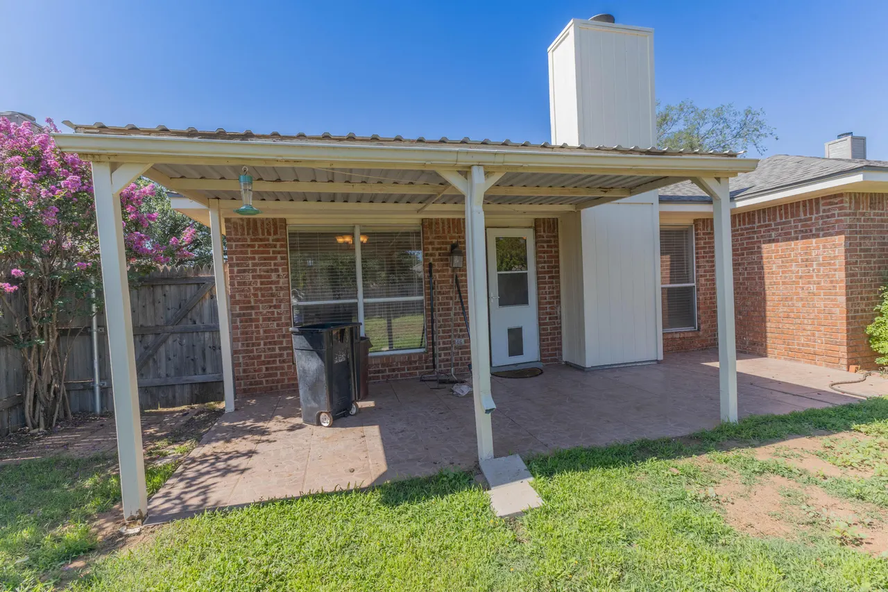 Photo 14 — 2214 91st Street, Lubbock, TX 79423